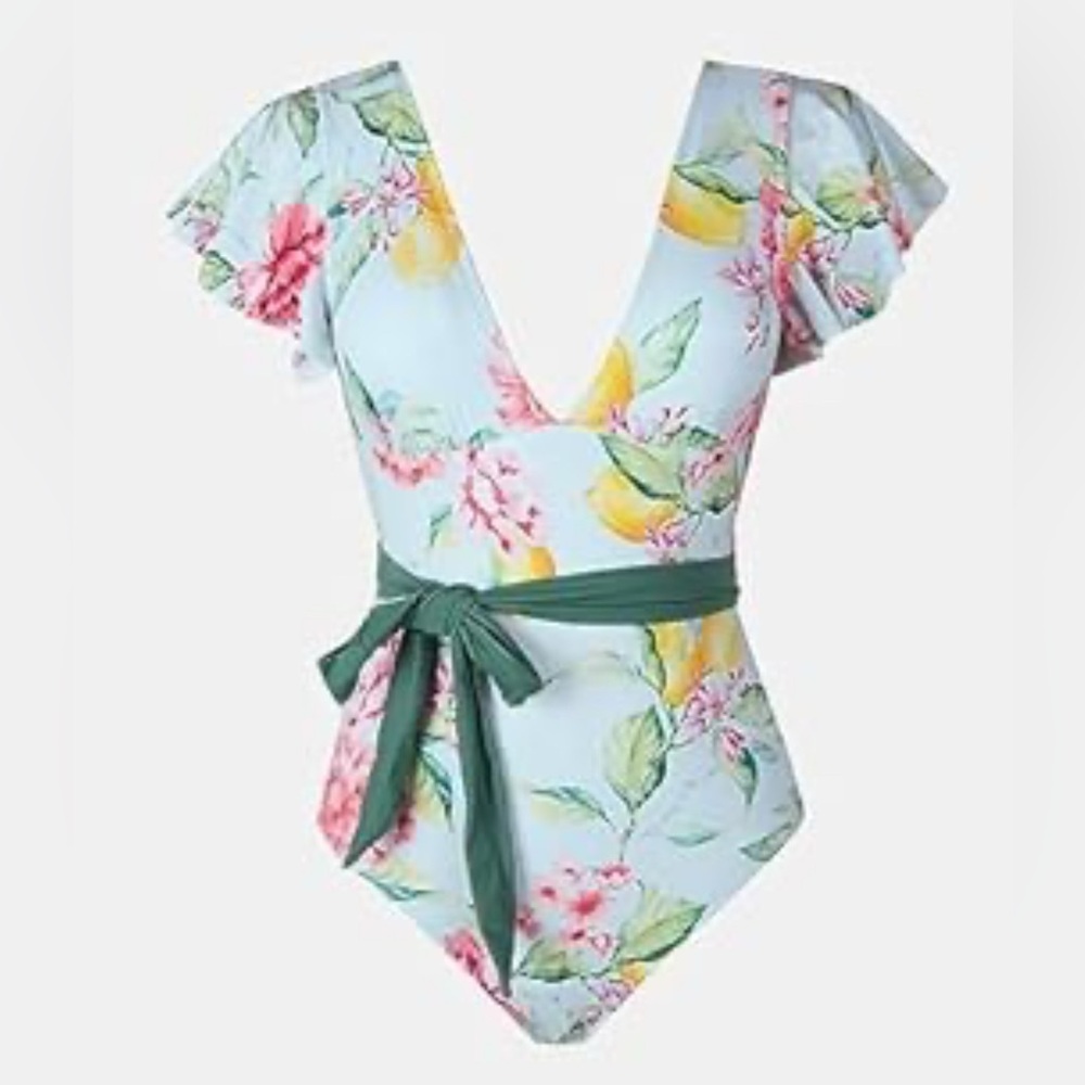 CUPSHE Women Swimsuit One Piece V Neck Ruffle Tropical Floral Print Bathing Suit